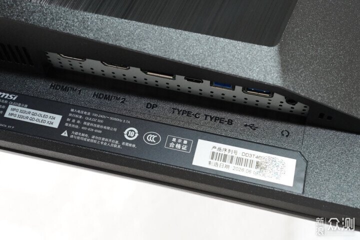 4K OLED顯示器微星MPG 322UR QD-OLED X24流光_新浪眾測
