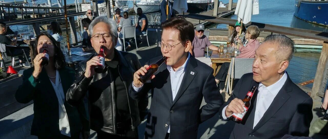 “存储双雄”签下9500亿美元大单 韩国联手全球AI巨头打造核心供应链 “存储双雄”签下9500亿美元大单 韩国联手全球AI巨头打造核心供应链