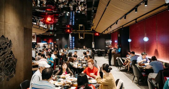 消费券、露天电影、浪花派对、中华武魂嘉年华，中海真如环宇城MAX邀您清凉一夏