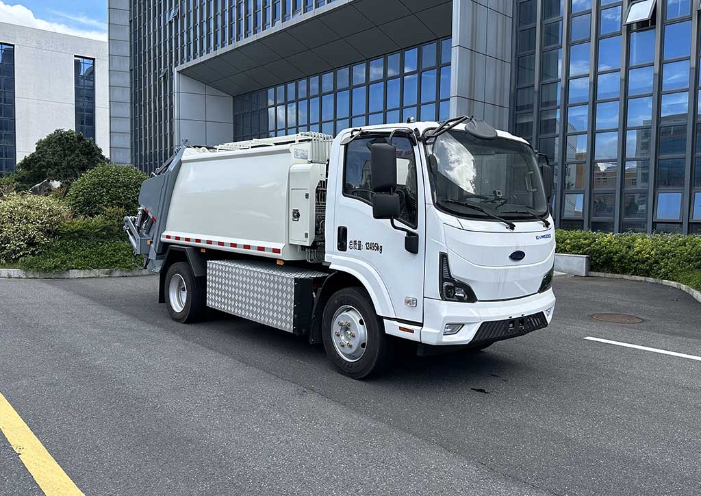 中汽牌纯电动垃圾车新车申报：峰值185kW 能否领跑环卫车赛道？