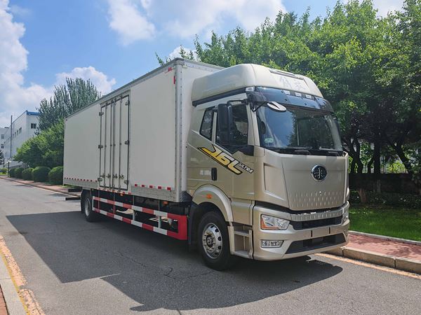 一汽解放厢式货车新车申报：载货9.37吨 能否获市场青睐？