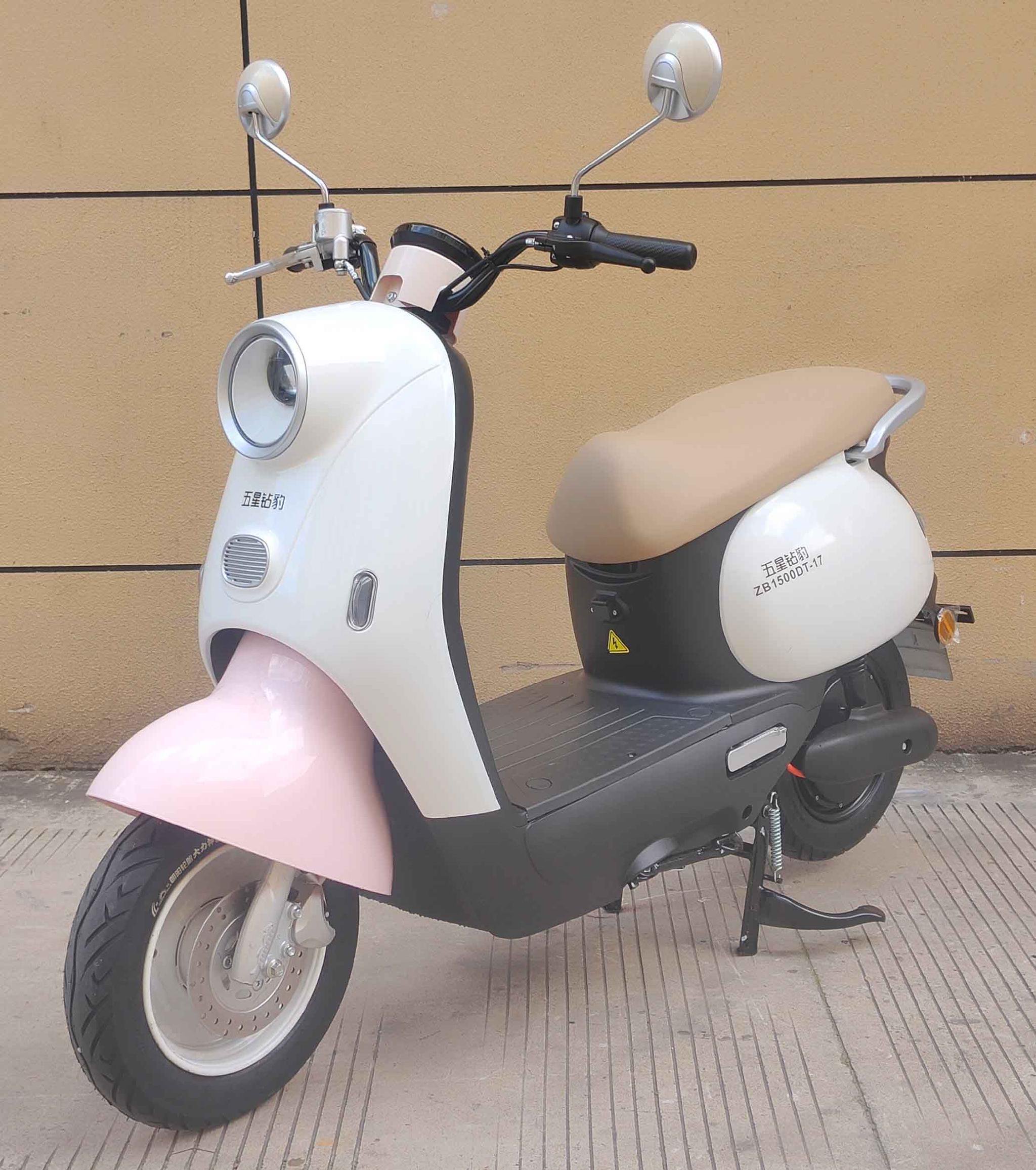 五星钻豹ZB1500DT-17电动两轮摩托车公示图