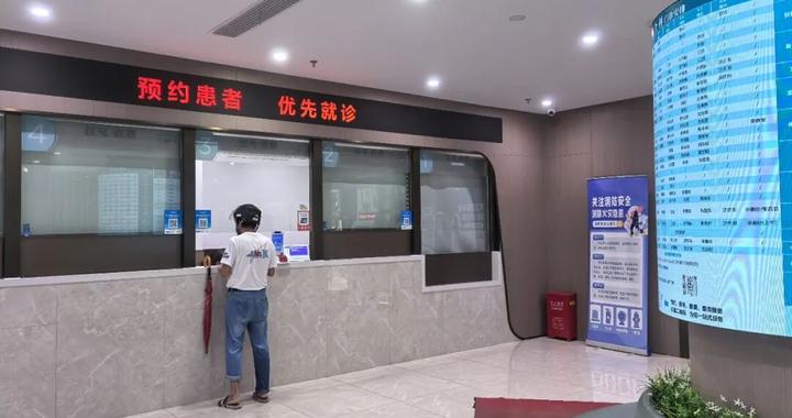 台风“白海豚”携风雨袭沪!10家社卫中心化身暖心避风港,救助站迅速启动预案 台风“白海豚”携风雨袭沪!10家社卫中心化身暖心避风港,救助站迅速启动预案