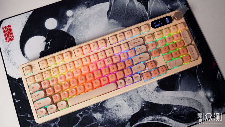 顏值與功能都不錯 BOW-G98粉底液三模機械鍵盤_新浪眾測