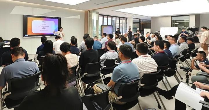 聚链成势!“上海硅巷”共创营探索算力产业协同新路径 聚链成势!“上海硅巷”共创营探索算力产业协同新路径