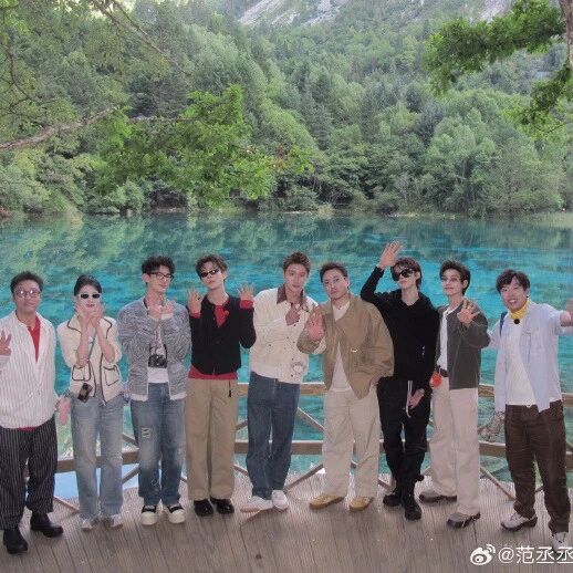 四川九寨沟景区否认为沈腾、范丞丞、王安宇等录制《现在就出发4》清场，景区客服：节目组录制时已经很晚