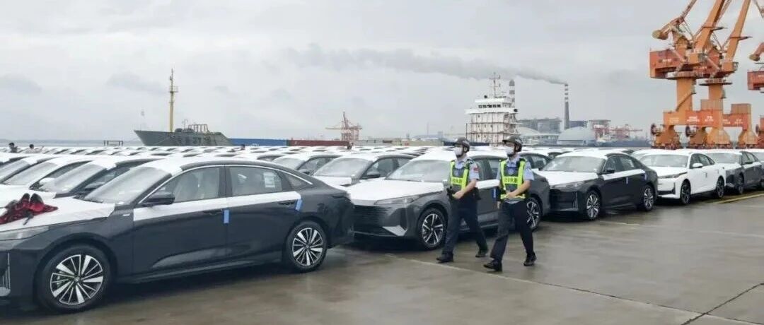 货值4.5亿！2661台国产车从钦州港发往中东