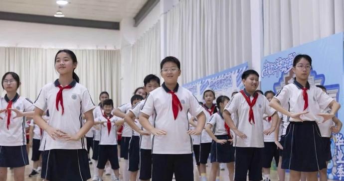 有同学减重6斤!健体塑形训练营的少年们,分享夏日健康收获|开学首日 有同学减重6斤!健体塑形训练营的少年们,分享夏日健康收获|开学首日