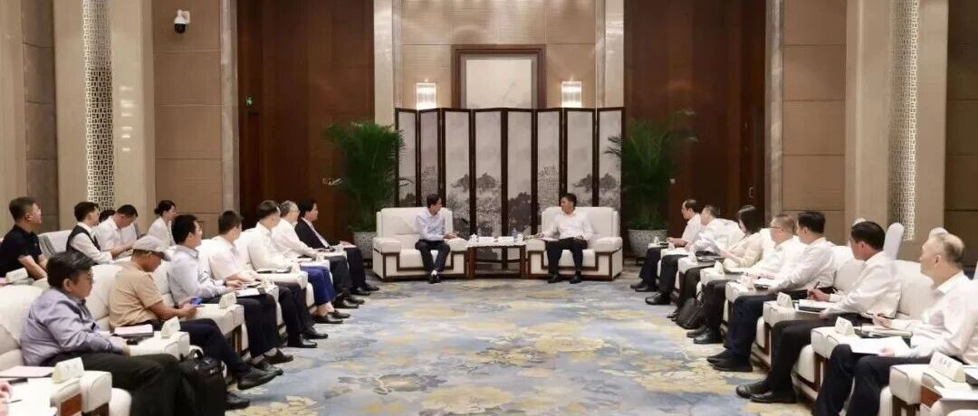 盛秋平会见粤港湾控股集团王再兴等大湾区-长三角企业家一行