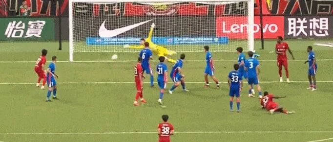开局崩盘、终场封神！铜梁龙1-3申花，一记世界波守住山城尊严