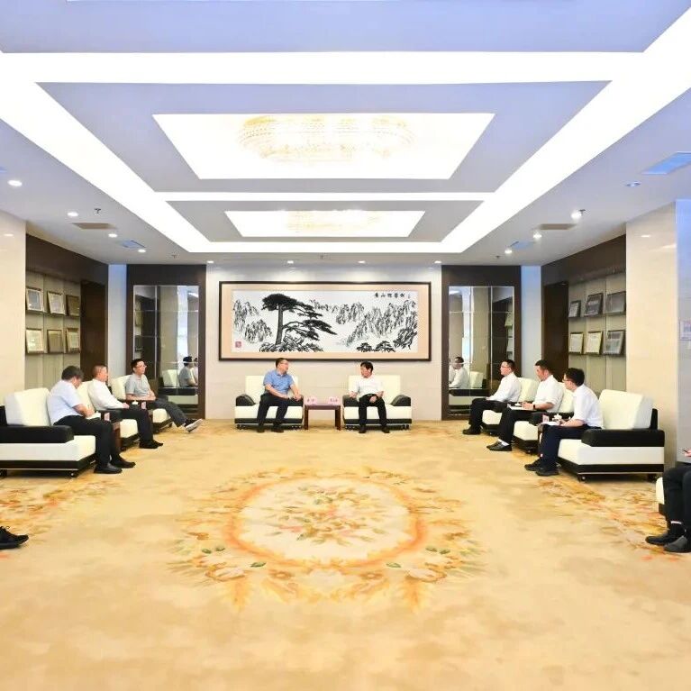 东华要闻|李立新会见广安市委副书记、市长周杰