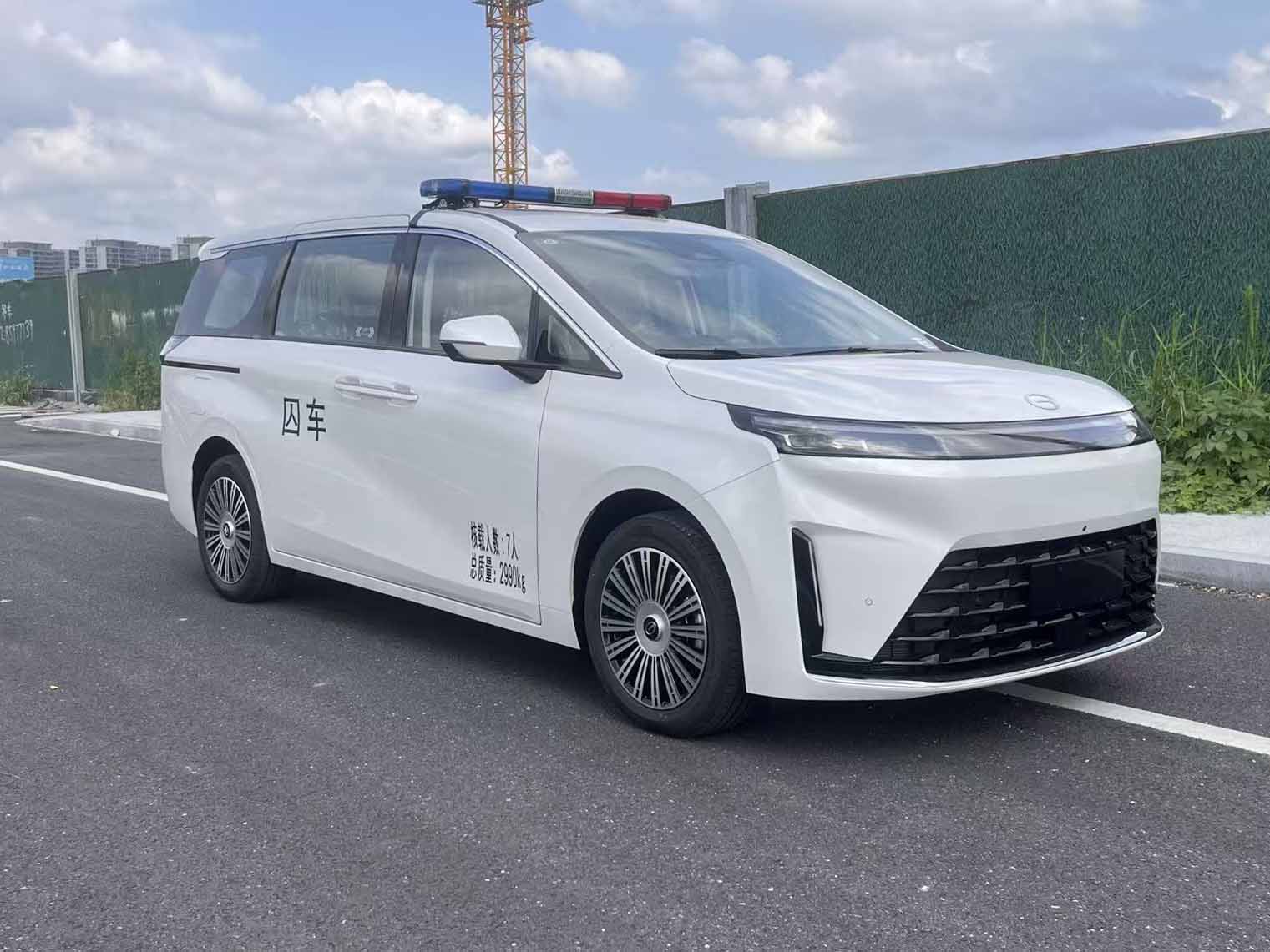 亚太派耐特插电混动囚车申报：配专用装置 能否满足安防需求？