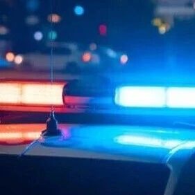 西安西咸警方抓获5名“贴卡”人员 缴获涉黄涉诈小卡片数千张 西安西咸警方抓获5名“贴卡”人员 缴获涉黄涉诈小卡片数千张