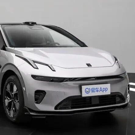 标配800V+6C快充，搭破风流光双尾翼，紧凑型SUV，领克20开启预订！
