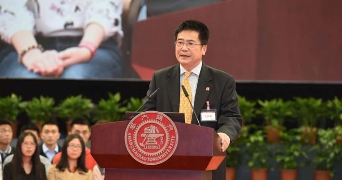 给学生走向真实问题的机会!上海交大教授王如竹获评“全国最美教师” 给学生走向真实问题的机会!上海交大教授王如竹获评“全国最美教师”