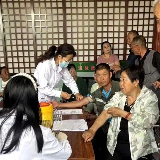 【河曲新闻】企心润乡土 善举护安康——河曲县丰禾生态农业公司先后两次为榆岭窊村民免费体检 以产业赋能绘就乡村振兴新图景 【河曲新闻】企心润乡土 善举护安康——河曲县丰禾生态农业公司先后两次为榆岭窊村民免费体检 以产业赋能绘就乡村振兴新图景