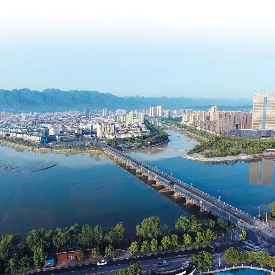 雷震调研城建领域重点项目推进情况 雷震调研城建领域重点项目推进情况