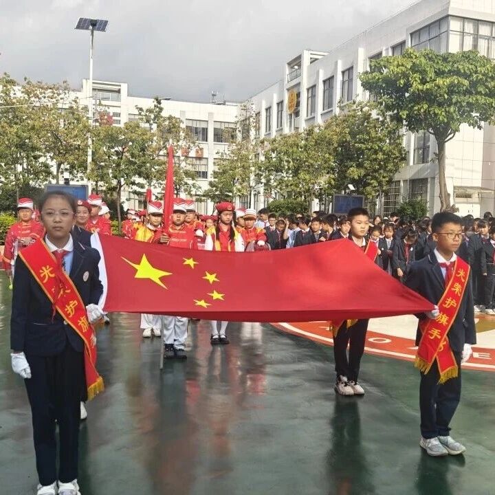 城西小学:开展国防教育活动 城西小学:开展国防教育活动