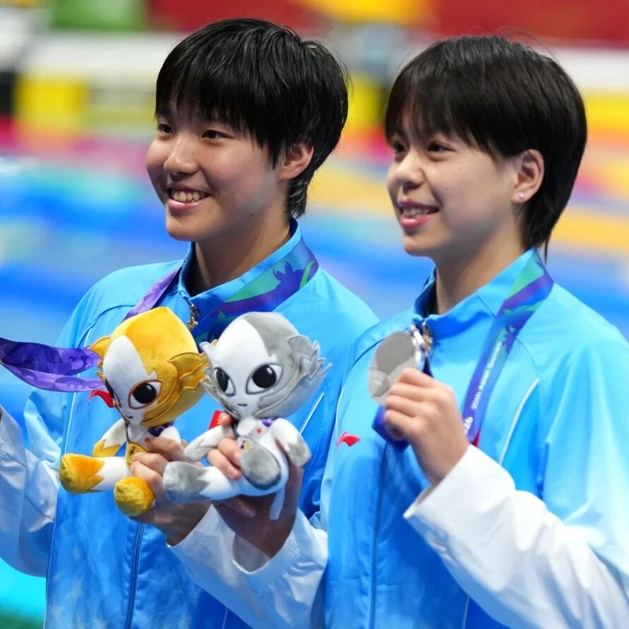 亚运会 | “10后”小将接棒 中国女子200米蝶泳薪火相传