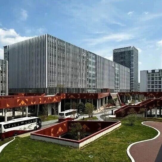 喜迎党代会·泉州这五年 | 寸土生金:工业园区标准化打开“百千万”格局 喜迎党代会·泉州这五年 | 寸土生金:工业园区标准化打开“百千万”格局