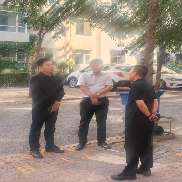 芦闯实地督导检查电梯更换安全生产工作