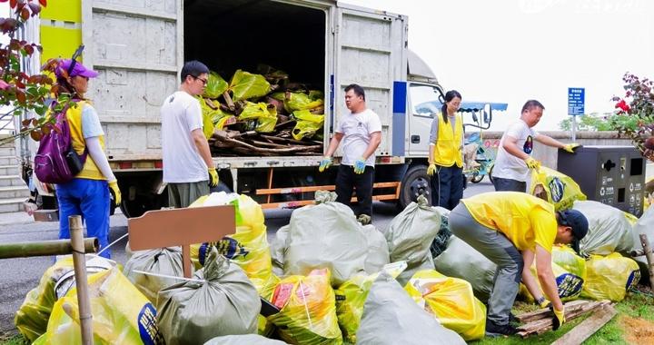 300名志愿者守护滨江绿意,世界清洁日共筑零废弃岸线 300名志愿者守护滨江绿意,世界清洁日共筑零废弃岸线
