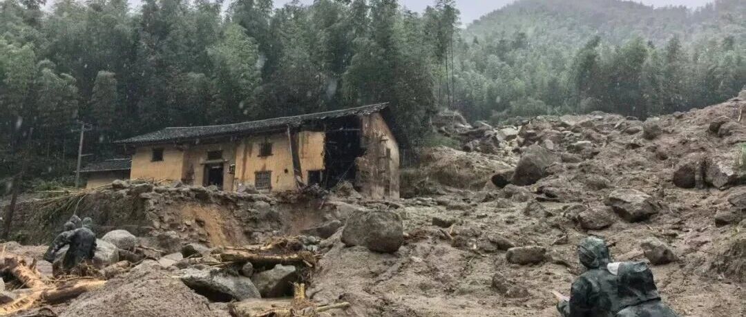 暴雨当晚,20名避险村民躲进了村民刘成芳的家 暴雨当晚,20名避险村民躲进了村民刘成芳的家