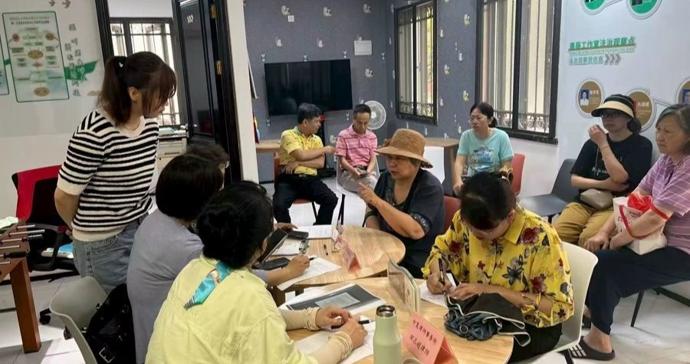 超大型社区治理不能只靠少数人,看这些“社区主理人”如何当家 超大型社区治理不能只靠少数人,看这些“社区主理人”如何当家