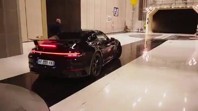 揭秘价值3600万欧元的风洞：Porsche 911空气动力学测试全过程！