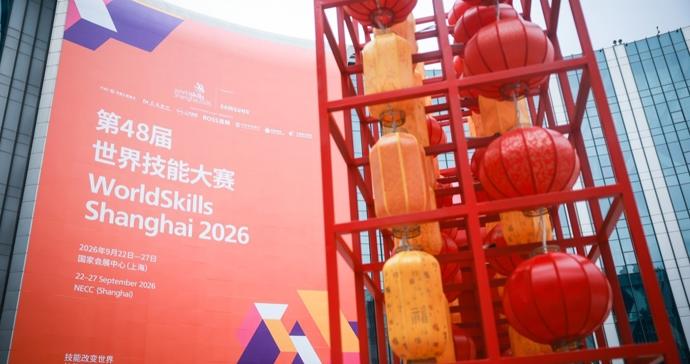 直升机、地铁整车、8吨细沙……他们如何搭好令人惊叹的赛场 | 聚焦世赛
