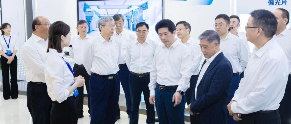 绿智共生 链动未来 | 奇瑞集团与海螺集团战略合作展在海螺集团总部举行