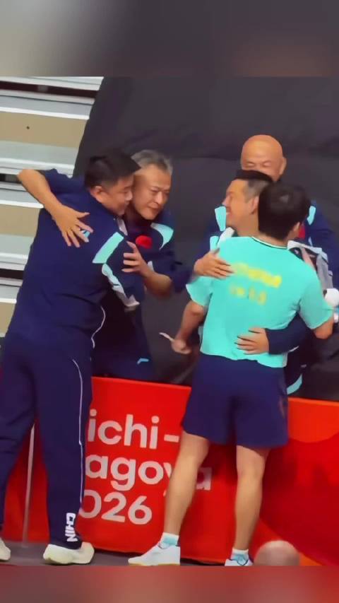 国乒教练团笑开了花