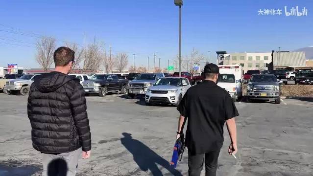 三年花了8000美元修了4次，这辆路虎揽胜依旧没能修好