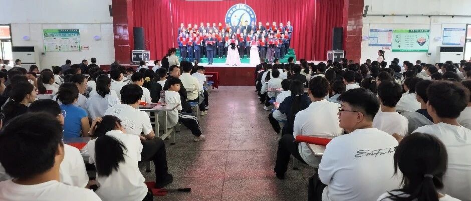 多彩活动迎国庆 家国情怀润人心