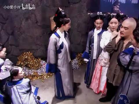 熟读历史的穿越女，怎么可能让自己沦为刀俎下的鱼肉