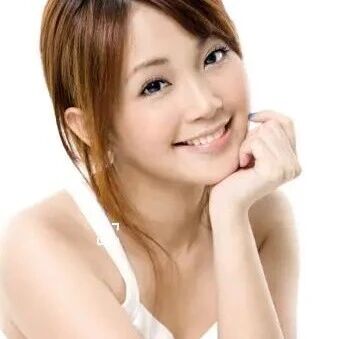 台湾女演员锺欣怡19岁从千金变「落难小妹」！被迫长大曾怨天尤人