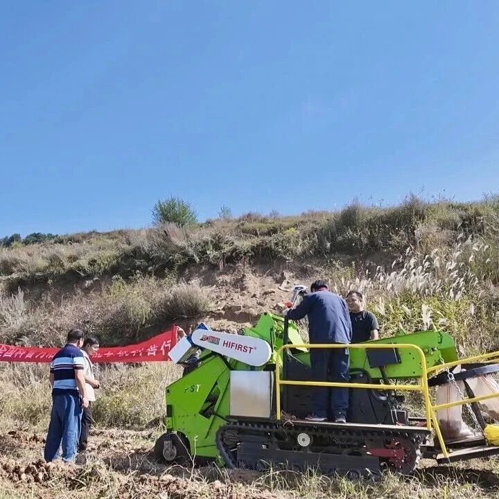 左权县开展智慧农机现场观摩科普活动