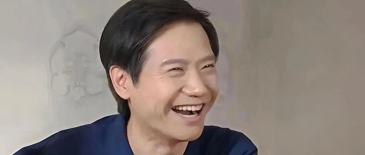 小米YU7拿下断档第一，雷军高兴坏了