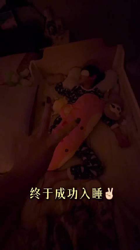 袁弘张歆艺儿子长这么大了