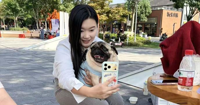 义诊+萌宠疗愈,闵行颛桥这场公益活动把便民健康服务送到居民家门口 义诊+萌宠疗愈,闵行颛桥这场公益活动把便民健康服务送到居民家门口