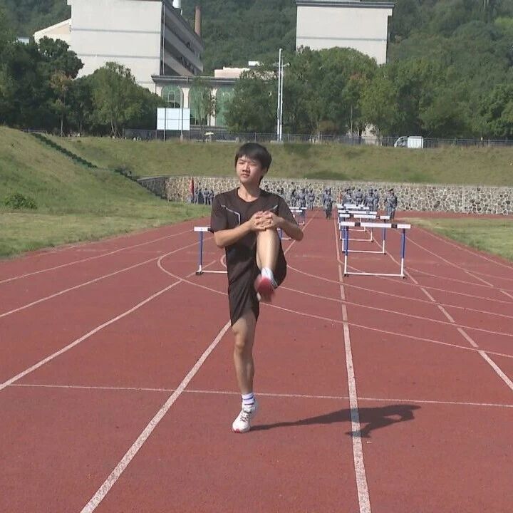 蒋偲朗:无声赛道奋力奔跑 省残运会勇夺两枚铜牌 蒋偲朗:无声赛道奋力奔跑 省残运会勇夺两枚铜牌