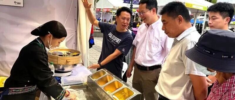 沪滇情深赴七年之约,丘北好物亮相上海鲁迅公园 沪滇情深赴七年之约,丘北好物亮相上海鲁迅公园
