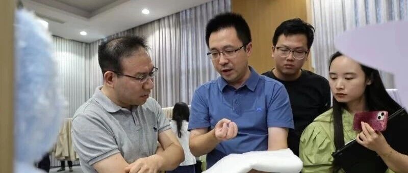 国机新青年丨程龙:把绿色“织”进每一寸面料 国机新青年丨程龙:把绿色“织”进每一寸面料