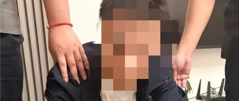 男子戴“彭于晏”头套入室行窃，被客厅监控吓跑，警察都笑了……
