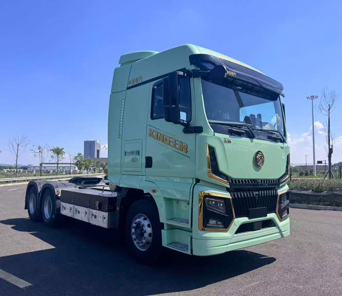 重汽豪沃换电纯电牵引新车申报：双电机252kW 换电重卡能否提速普及？