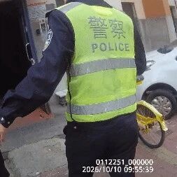 暖心护归途!双台子交警帮迷路老人平安回家 暖心护归途!双台子交警帮迷路老人平安回家
