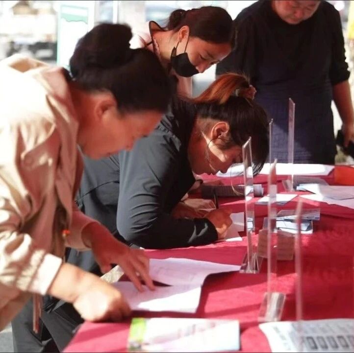 南堡开发区举办“2026年金秋招聘月”现场招聘会 南堡开发区举办“2026年金秋招聘月”现场招聘会