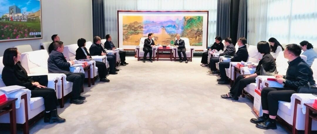 张强与中央民族大学党委副书记、校长强世功座谈,以校地协同助推全国民族团结进步示范区建设 张强与中央民族大学党委副书记、校长强世功座谈,以校地协同助推全国民族团结进步示范区建设