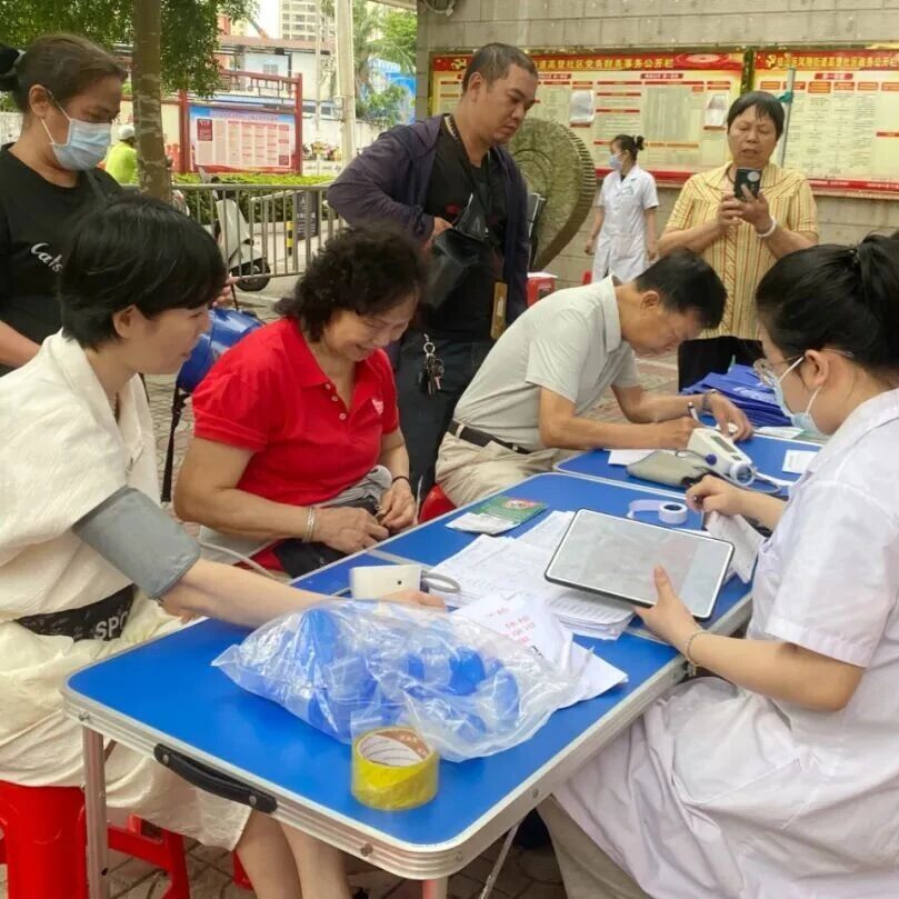 义诊送健康,手作享乐趣,反诈护晚年!凤翔重阳暖心上线 义诊送健康,手作享乐趣,反诈护晚年!凤翔重阳暖心上线