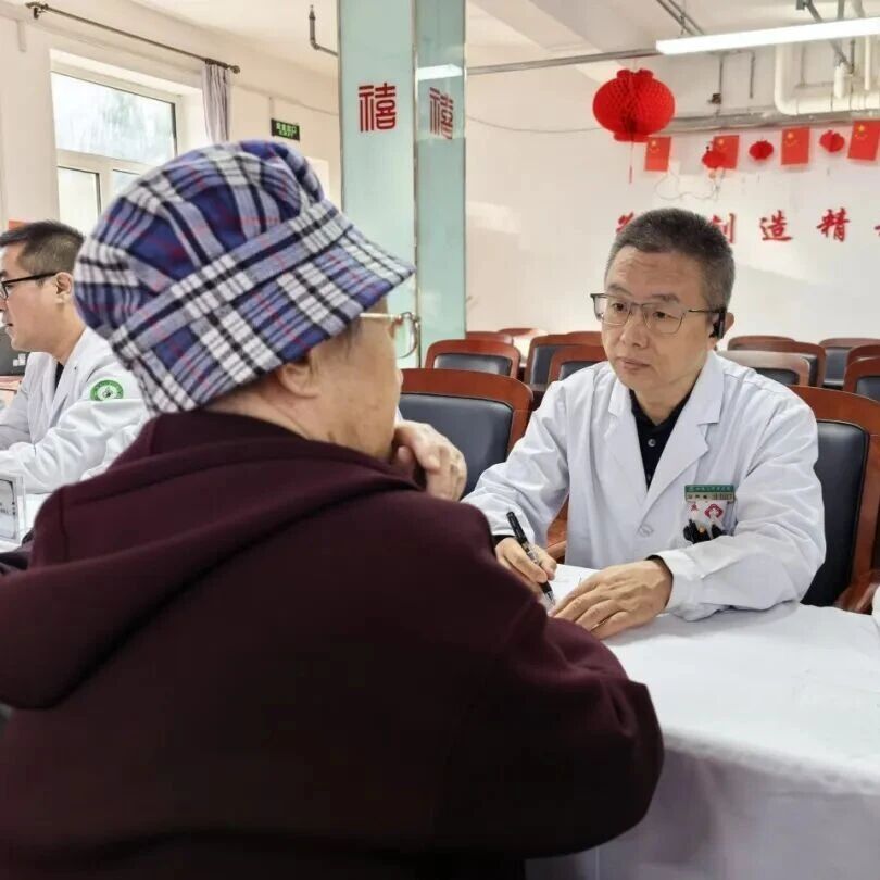 双鸭山市中医院重阳义诊践初心传美德 双鸭山市中医院重阳义诊践初心传美德